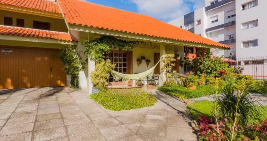 Casa para venda em tramandaí, centro, 5 dormitórios, 1 suíte, 3 banheiros, 1 vaga