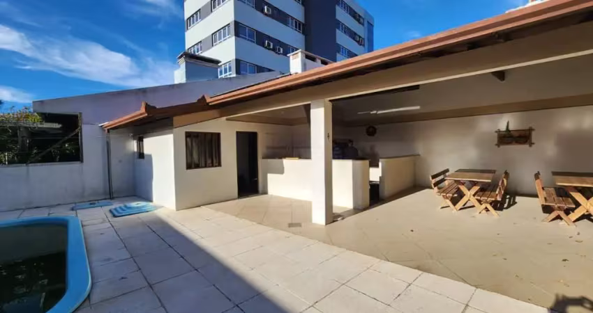 Casa para venda em tramandaí, centro, 4 dormitórios, 2 suítes, 2 banheiros, 1 vaga