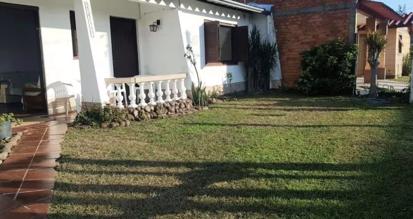 Casa para Venda em Tramandaí, Nova Tramandaí, 3 dormitórios, 1 suíte, 2 banheiros, 1 vaga