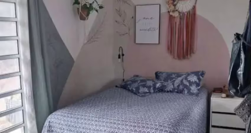 Casa à venda na Rua Bogotá, Vila Viana, Barueri