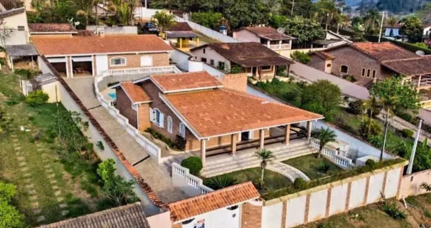 Casa para venda em atibaia, canedos, 4 dormitórios, 1 suíte, 3 banheiros, 8 vagas