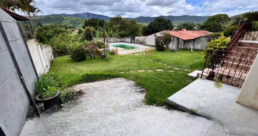 Casa em condominio com 3 dormitórios à venda, 250 m² por R$ 849.000 - Jardim Centenário - Atibaia/SP
