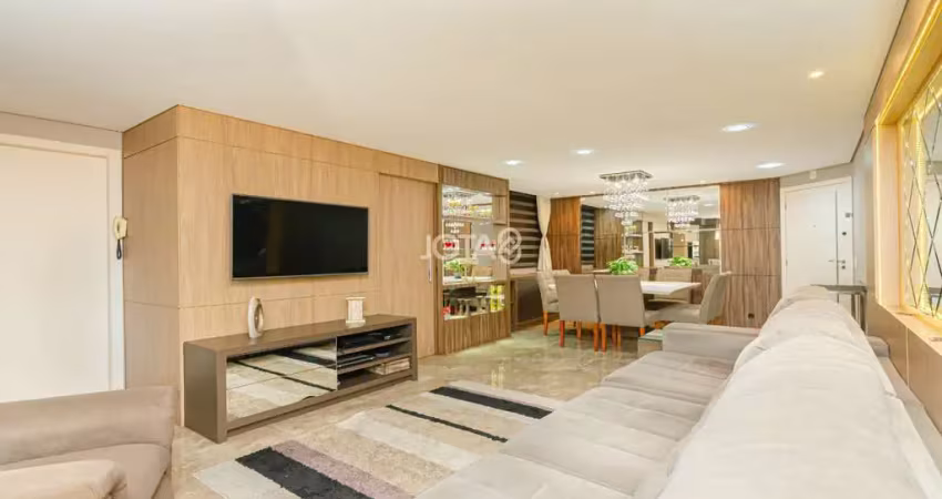 Apartamento com 3 vagas de garagem e 3 quartos!