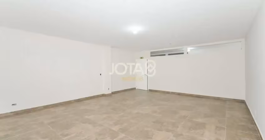 Sala comercial na Avenida Paraná - J8
