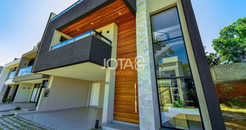 Casa nova com 3 suites, próximo ao Parque Tanguá!