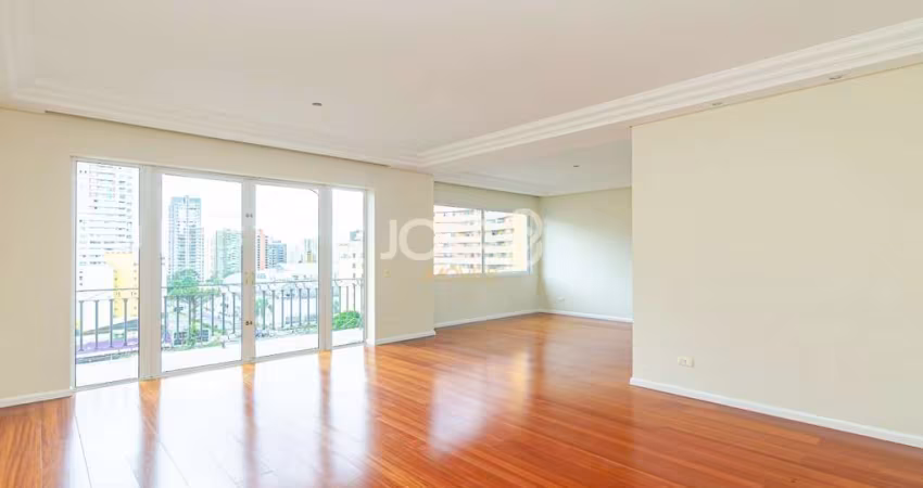Apartamento com 4 quart0s, 2 suítes e 2 vagas - J8