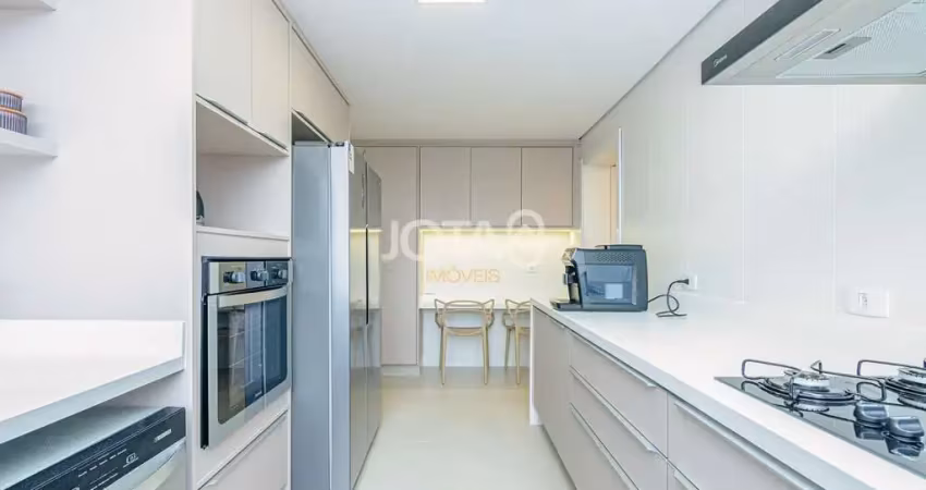 Apartamento 3 quartos, no Batel - J8