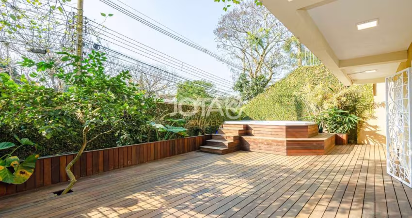 Casa em condomínio no Bom Retiro - J8