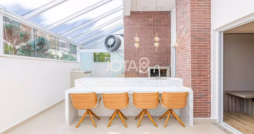 Apartamento com terraço privativo coberto - J8