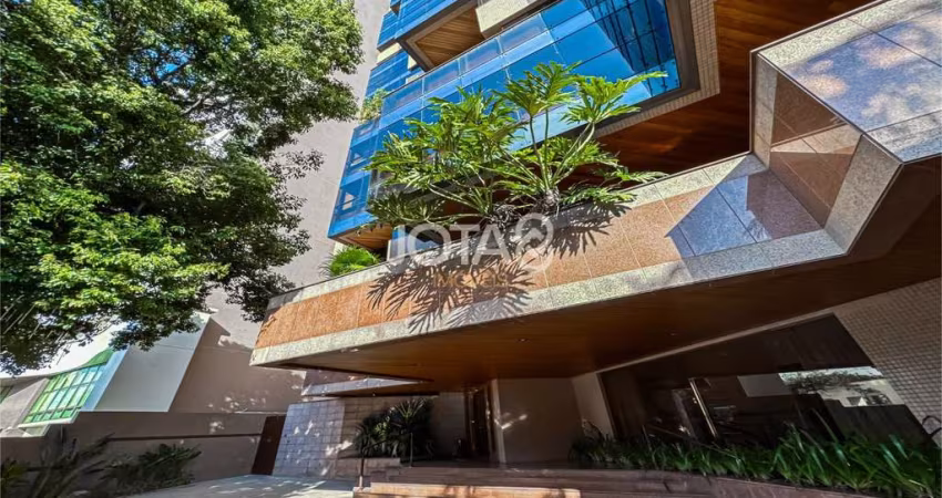 Apartamento 4 suites no Batel - J8