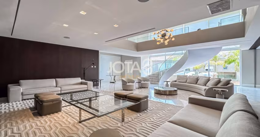 Casa condominio 9 quartos em Santa Felicidade - J8