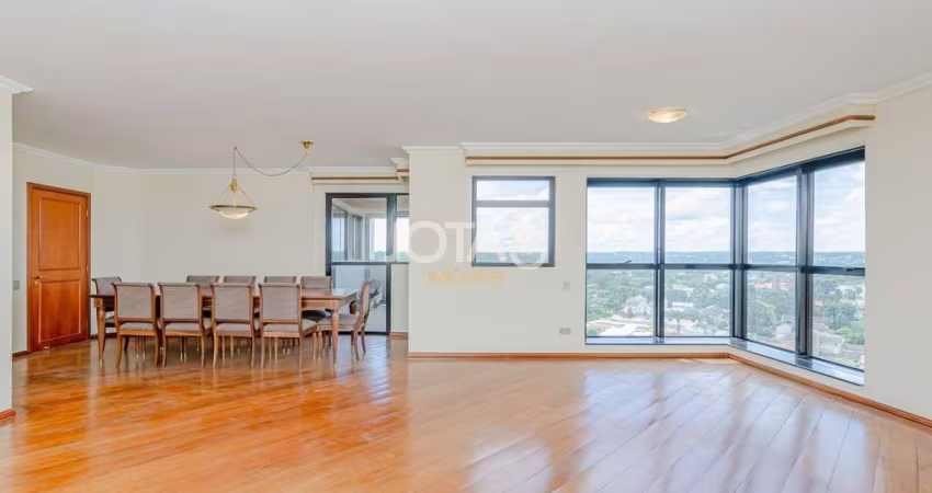 4 quartos andar alto e face norte no Bigorrilho!