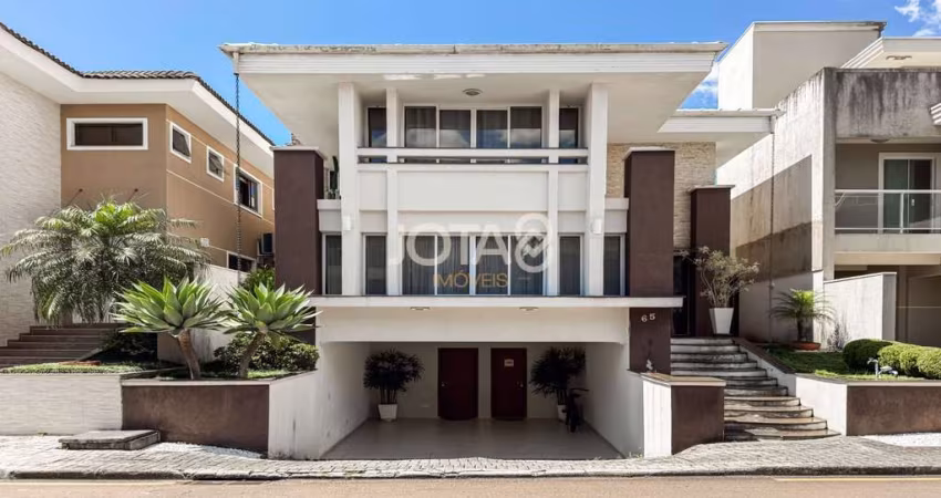 Casa em condomínio com 3 quartos no Portão - J8