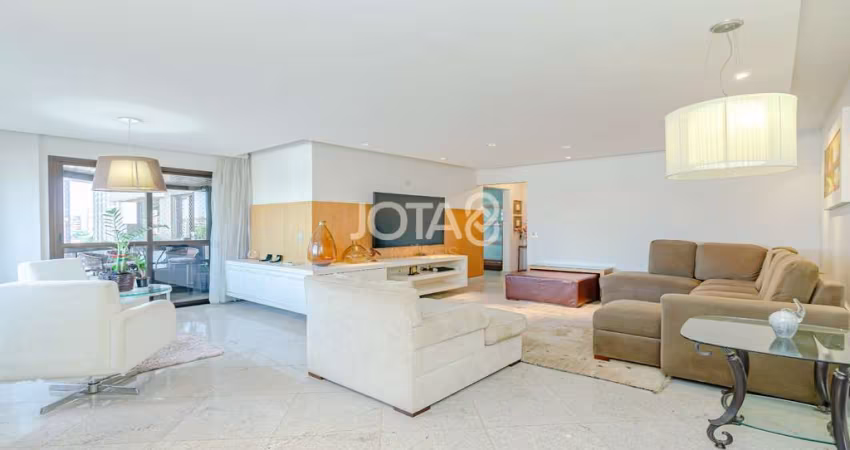 Apartamento com 3 quartos e 3 vagas - J8 imóveis