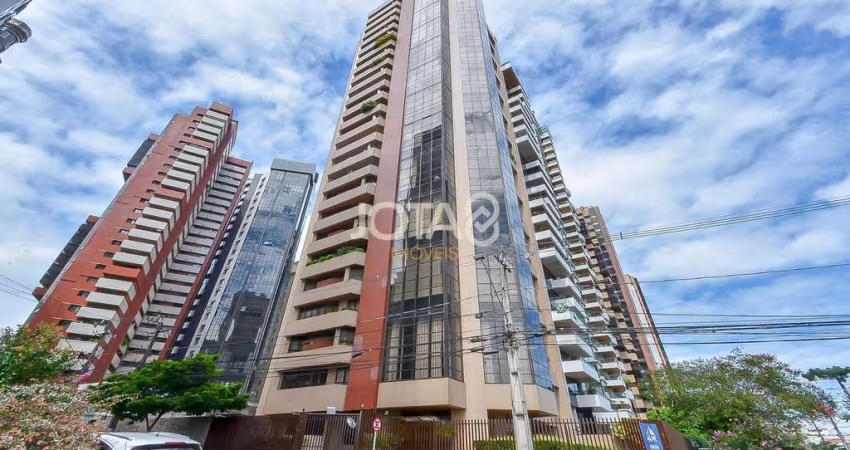Duplex com 4 suítes no Batel - J8 Imóveis