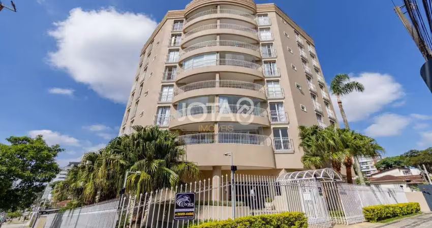 Lindo apartamento no Ahú - J8