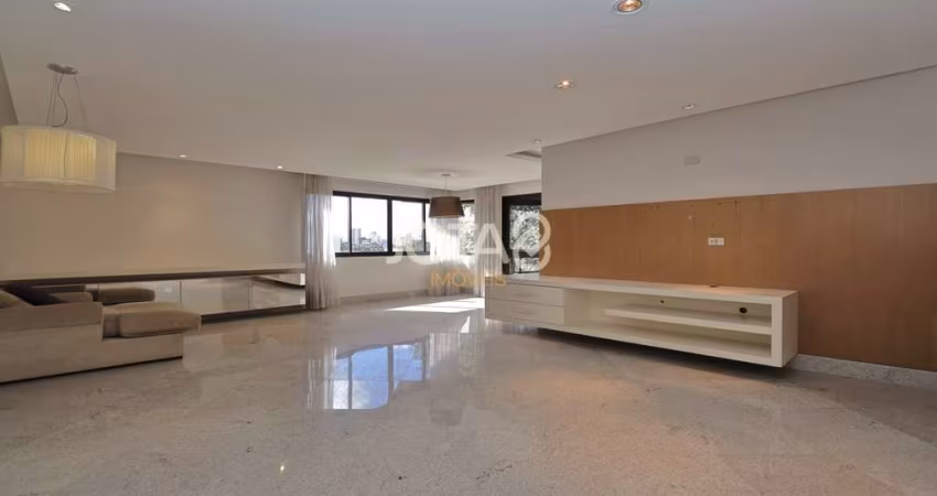 Apartamento com 3 quartos e 3 vagas - J8 imóveis