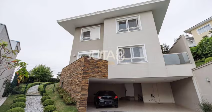 Casa no condomínio residencial Abranches