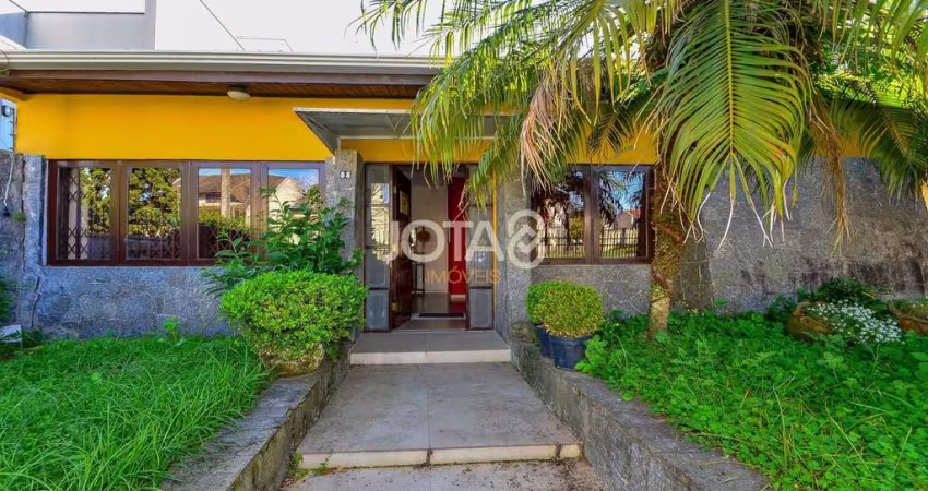 Casa no Vista Alegre com 170m² - J8