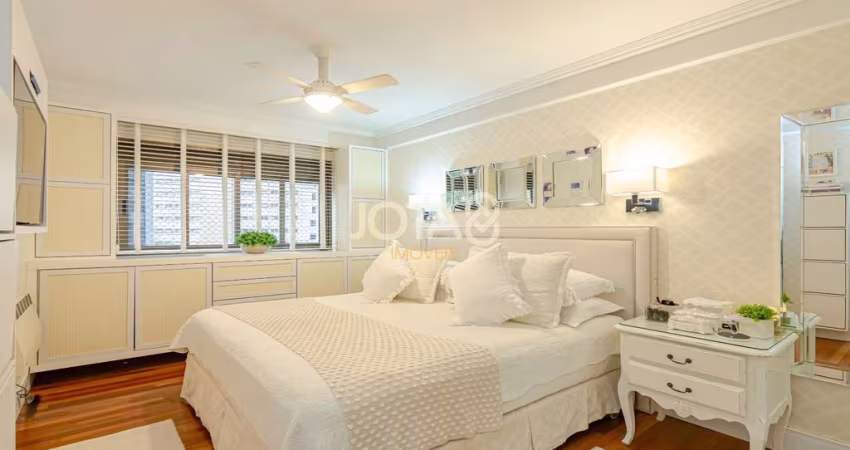 Apartamento com 4 quartos em condomínio clube - J8
