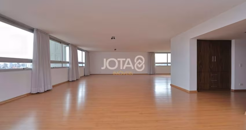 Fantástico apartamento no Batel - J8 Imóveis