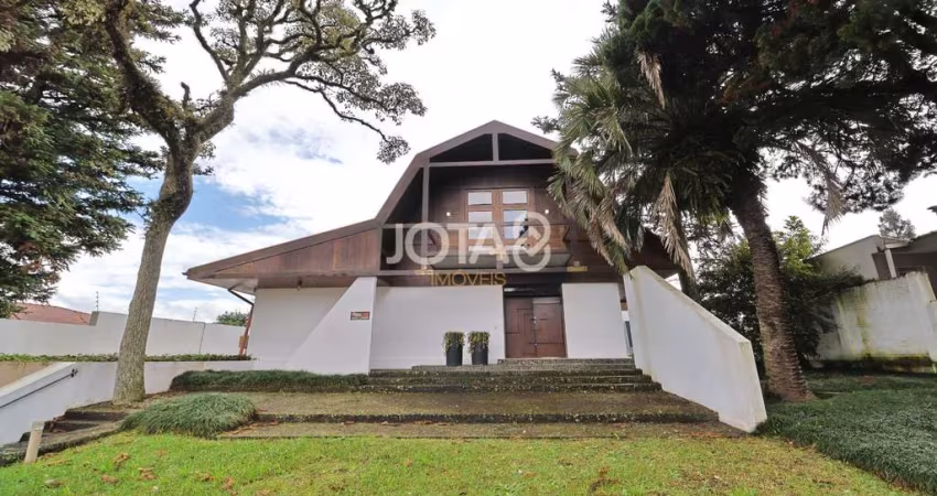 Aconchegante casa comercial reformada no Mercês