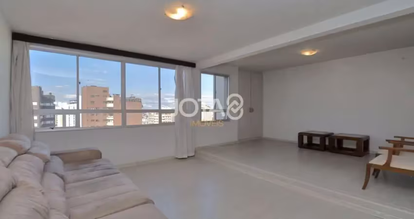 Apartamento com 4 quartos para alugar na Avenida República Argentina, 755, Água Verde, Curitiba