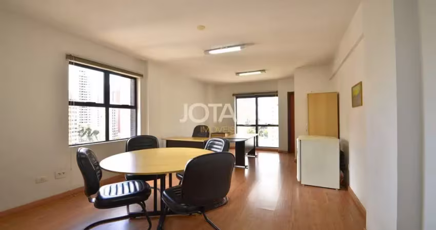 Ponto comercial com 2 salas à venda na Avenida República Argentina, 210, Água Verde, Curitiba