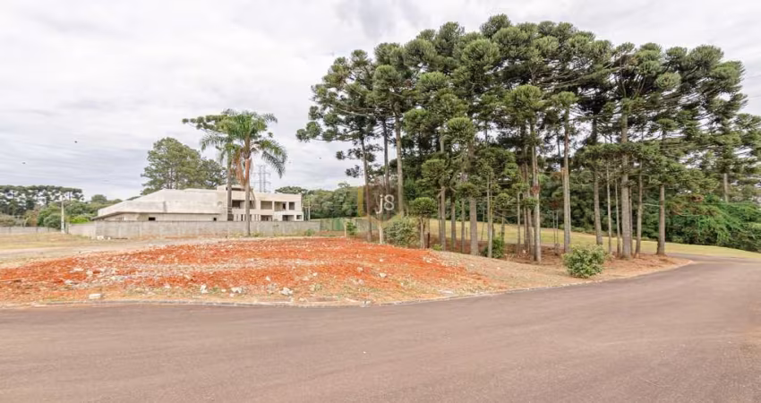 Terreno em condomínio com 1.580m² privativos - J8