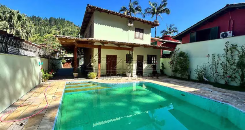 Casa com 3 quartos, Praia das Toninhas, Ubatuba - R$ 1.4 mi, Cod: 3878