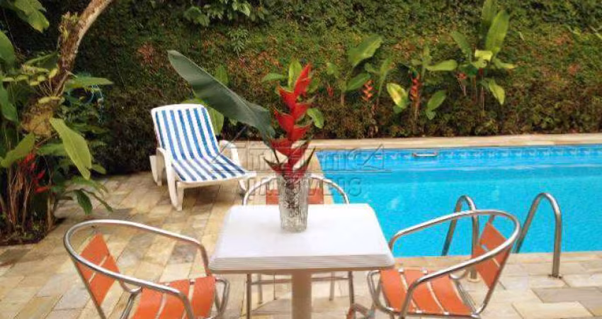 Casa de Condomínio com 5 dorms, Itamambuca, Ubatuba - R$ 2.98 mi, Cod: 4004