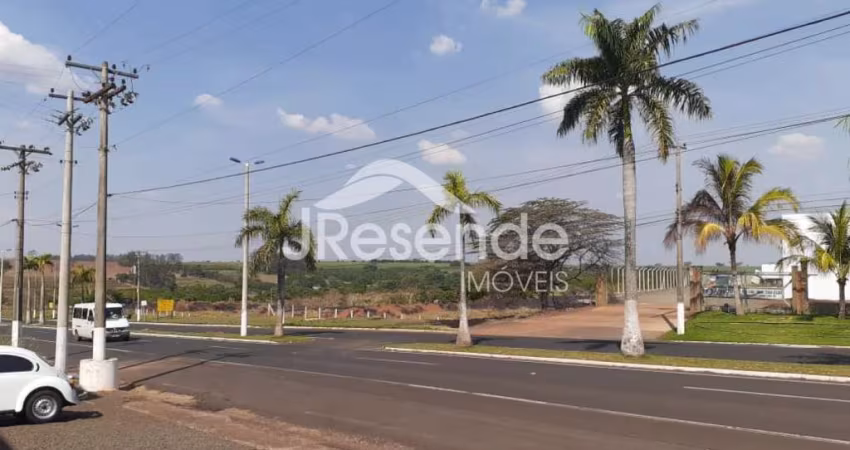 VENDA área comercial/industrial em localização privilegiada- Monte Azul Pauista