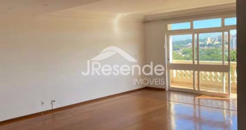 Apartamento á venda em Frente ao Parque Luiz Roberto Jábali (Curupira).