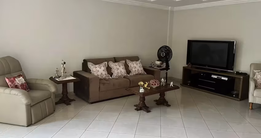 Vendo apto no ed pedro teixeira, brás de aguiar, com 4/4, sendo 2 suítes