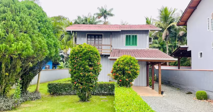 Casa para Venda com terreno de 653m2 de área privativa  no Bairro Itaipava  - itajaí Santa Catarina