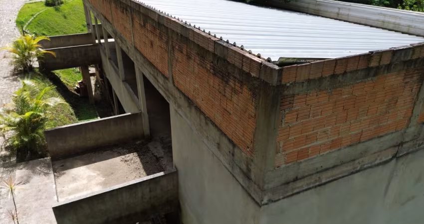 Fazenda/Sítio/Chácara para venda com 19.000  mil  metros quadrados  tem um prédio em fase de construção