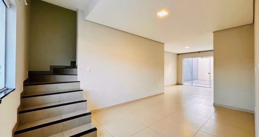 Casa para venda com 136 metros quadrados com 3 quartos sendo 1 suite no  São Vicente - Itajaí - SC