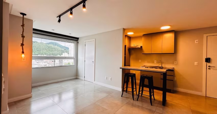 Apartamento  para venda tem 64 metros quadrados com 2 quartos, 2 vags  Vila Operária - Itajaí - SC