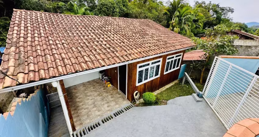 Casa para venda com 2 quartos tem 360 metros quadrados de terreno fica no  itaipava - itajaí - sc