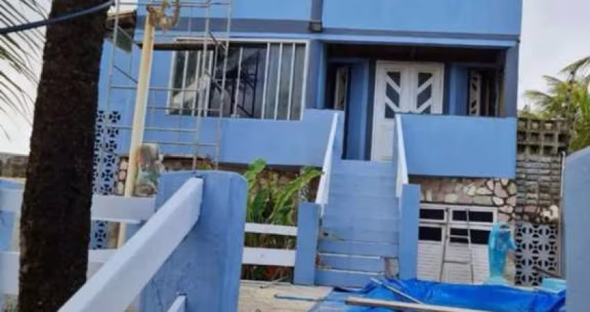 Casa Frente Mar com Piscina na Praia da Costa