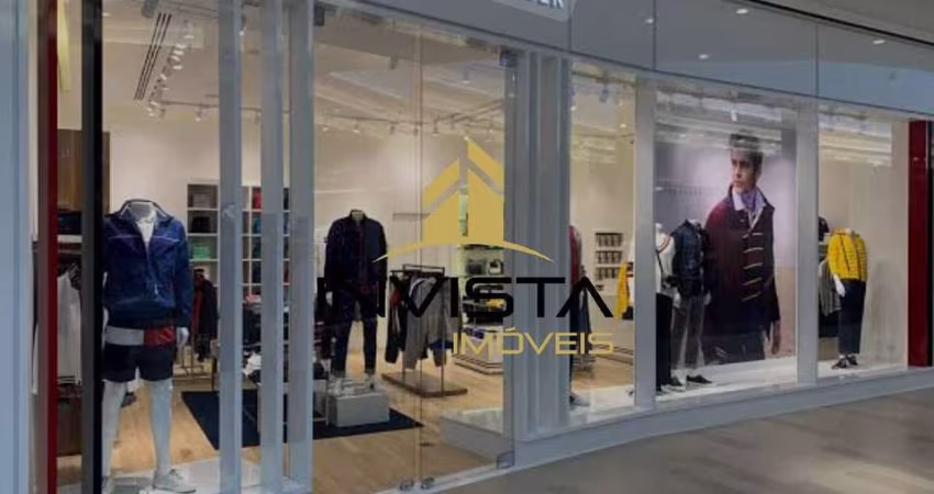 Loja de grife no Shopping Center Vale, montada e funcionando, faturando