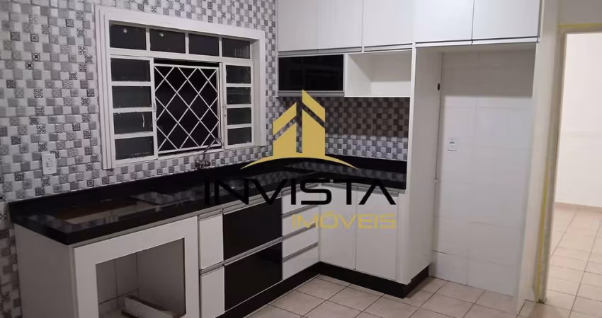 OPORTUNIDADE!! Bairro União, Casa com Piscina- 2 dorms, Terreno de 125m²