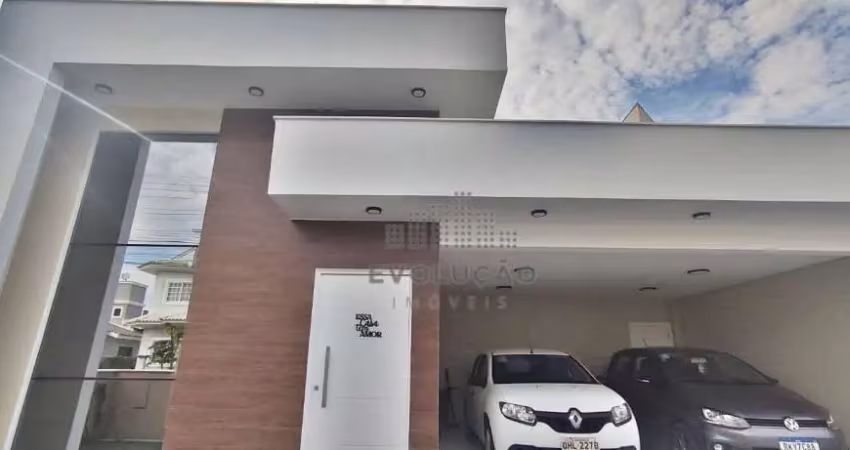 Casa Plana  C/ 03 dorm C/Suíte e Piscina