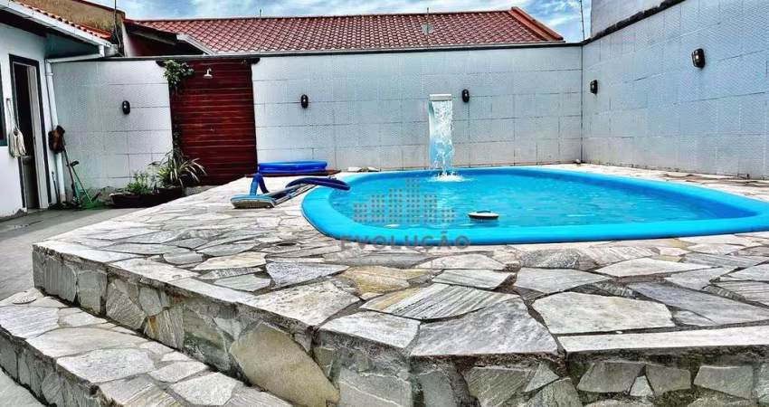 CASA 3 Quartos, Piscina, 3 Vagas - Passa Vinte - Santa Catarina
