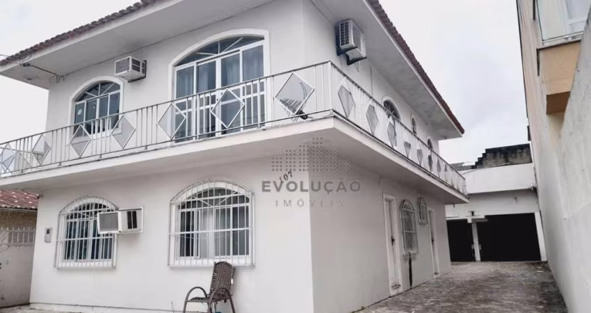 Casa com 5 dormitórios à venda, 580 m² por R$ 850.000,00 - Forquilhinhas - São José/SC