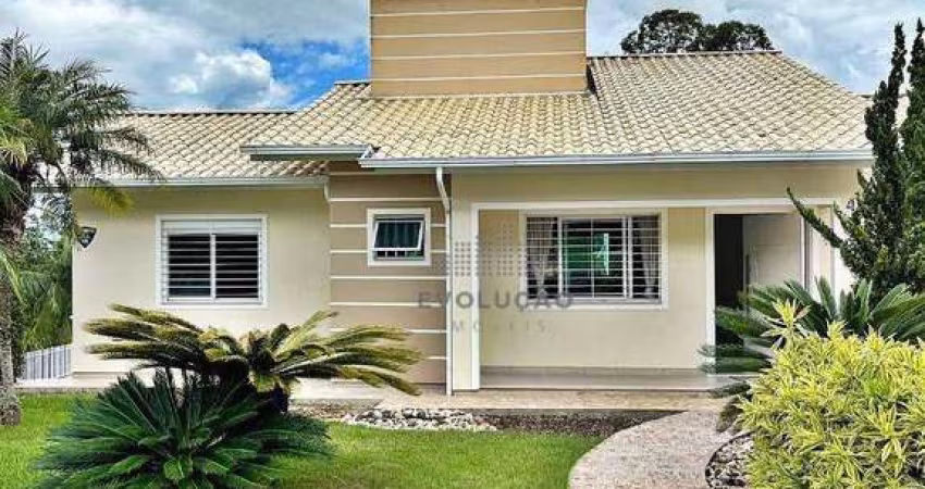 Linda Casa com 141 m² privativos e Terreno de 1600 m² - Forquilhas - São José/SC
