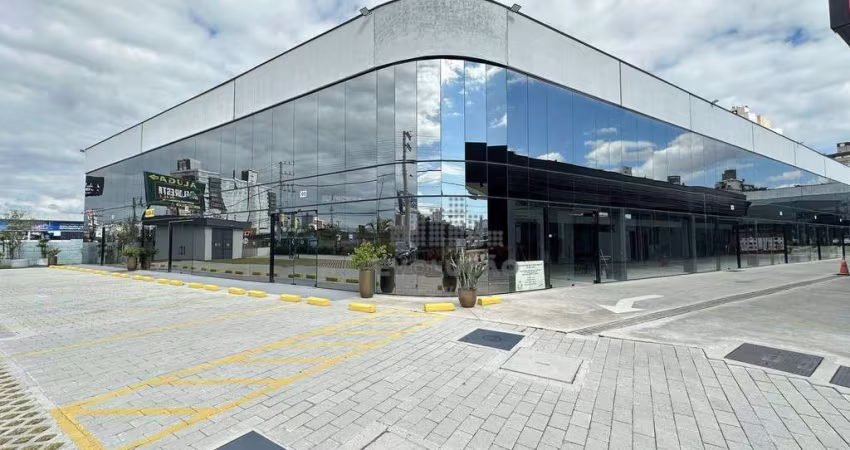 Loja para alugar, 181 m² por R$ 19.619,00/mês - Floresta - São José/SC