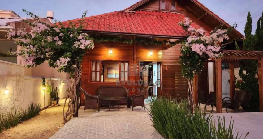 Linda Casa de Praia no Balneário Ponta Do Papagaio - Palhoça/SC