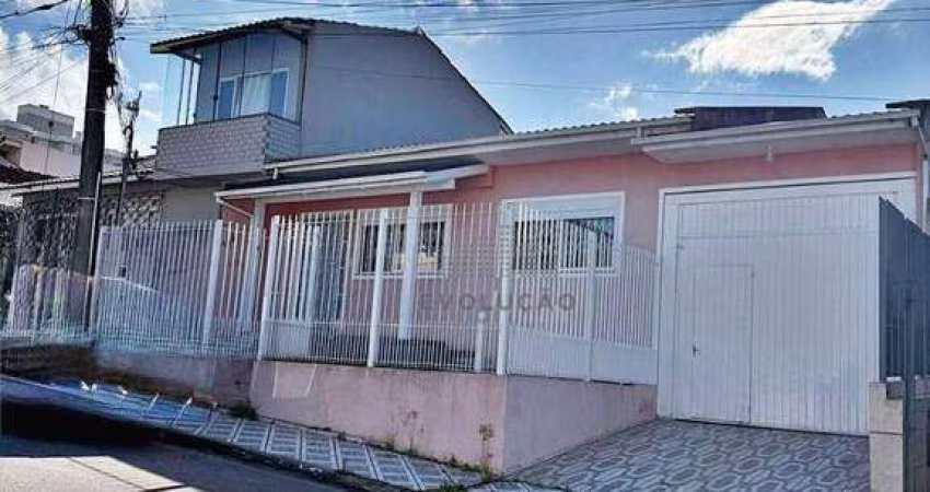 Casa com 4 dormitórios para alugar, 198 m² por R$ 4.965,00/mês - Barreiros - São José/SC