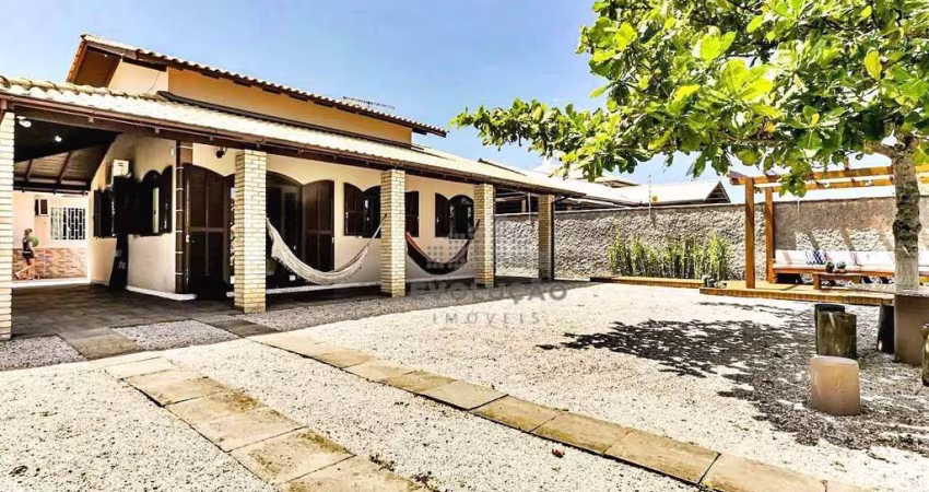 CASA 5 Quartos, 1 Suíte, 7 Vagas - Pinheira